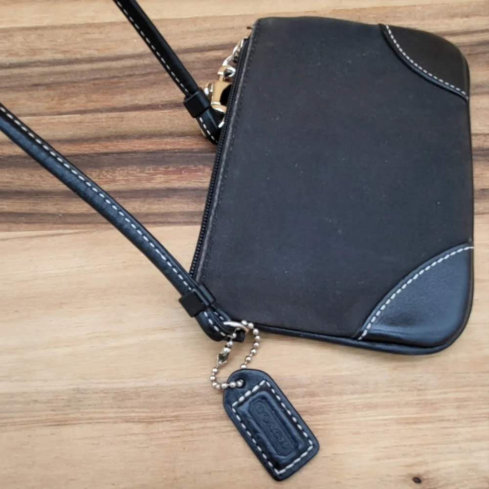 Coach Black Wristlet, 6x4